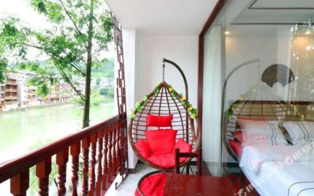 Fengyuan Yuanjiangjing Hotel