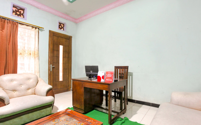OYO 1689 Sumber Urip Family Homestay Syariah