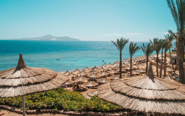 Nubian Island, Families and Couples only