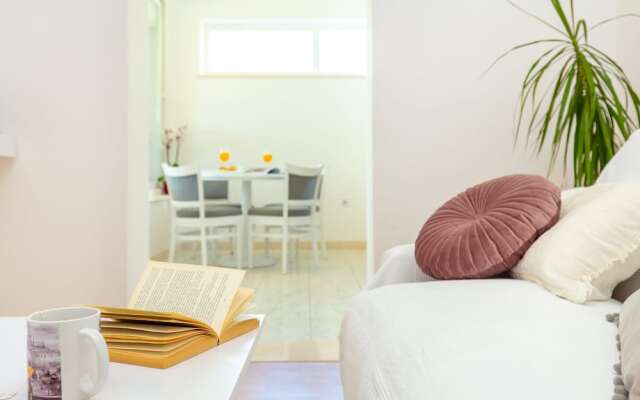 Summer Chill Apartment