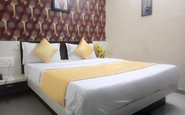 Hotel Gopi Palace