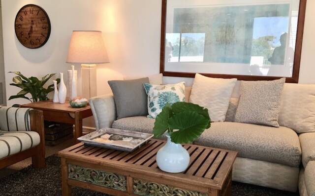 Penthouse 701 2 Bedrooms 2 Bathrooms Condo