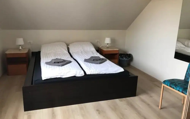 Raudafell 1