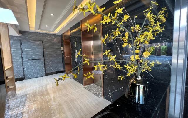 ARNI Skye Hotel