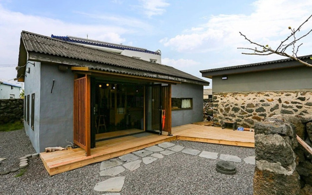 Jeju Black Stone Pension