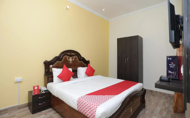 OYO 12758 Hotel Greenview Inn