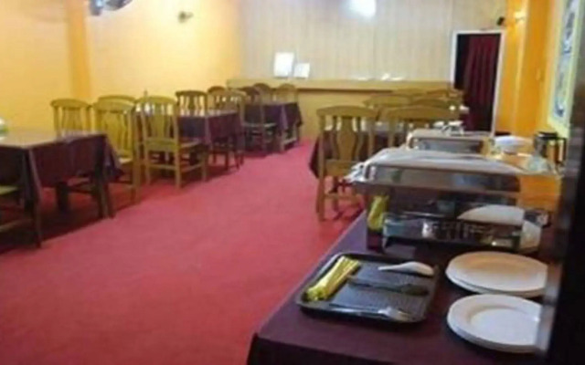 Silver Moon Hotel