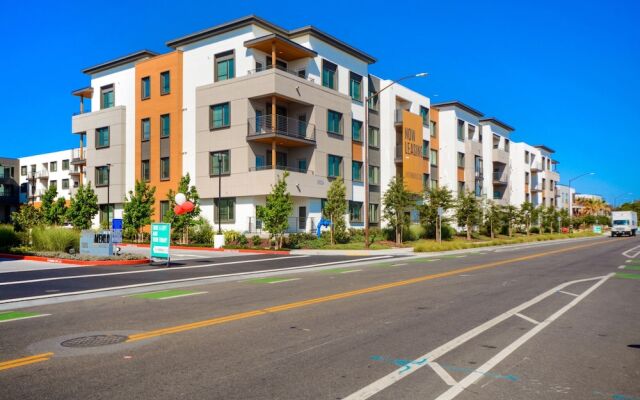 Global Luxury Suites in Menlo Park