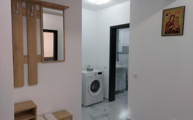 Bya Brown Residence