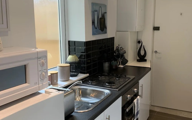 Allure Watford Apartment