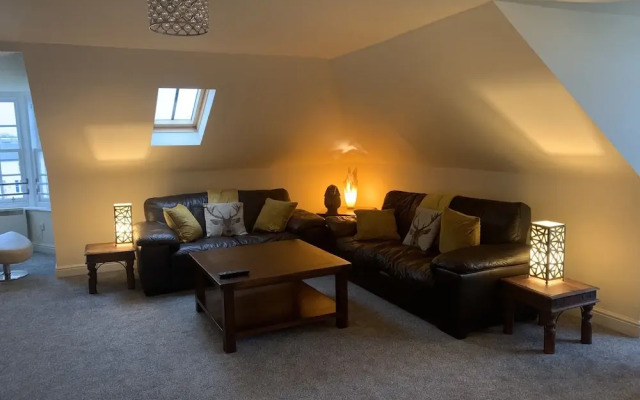 Ayr Loft Apartment With Fabulous Views