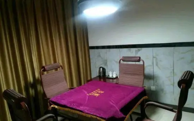 Delong Hotel