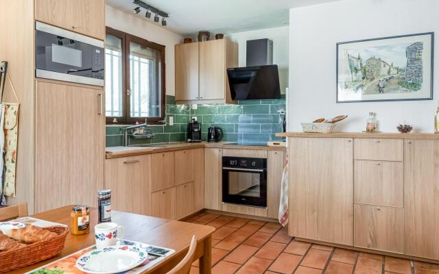 Delightful villa in Prades-sur-Vernazobre with Private Pool