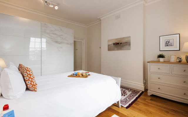 1Br - South Kensington - St01 - Rgb 82563