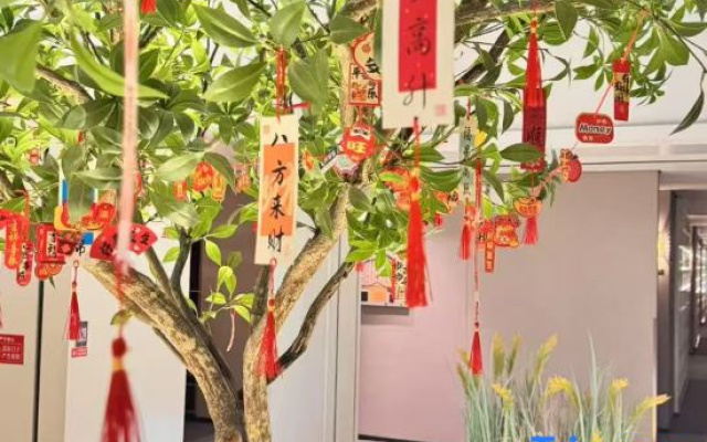 Homeinn Plus Hotel (Xi'an Bandaoti Chanyeyuan Huawei Yanjiusuo)