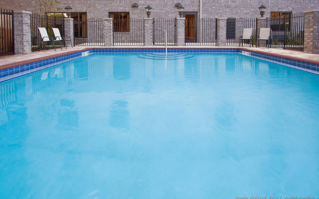 Holiday Inn Express Pensacola West - Navy Base by IHG