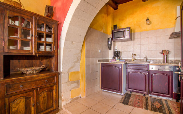 Samonas Traditional Villas - 5 Maisonettes