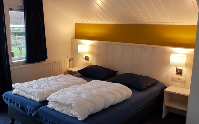 Beautiful holiday home with conservatory near the North Sea