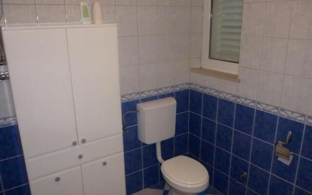 Apartment Mate