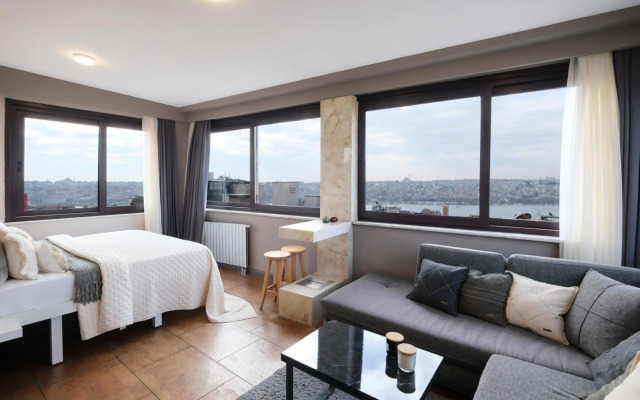 The Pera Hotel