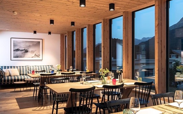 Conrad's Mountain Lodge