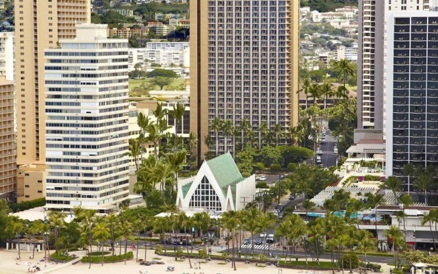 Hilton Waikiki Beach Resort & Spa