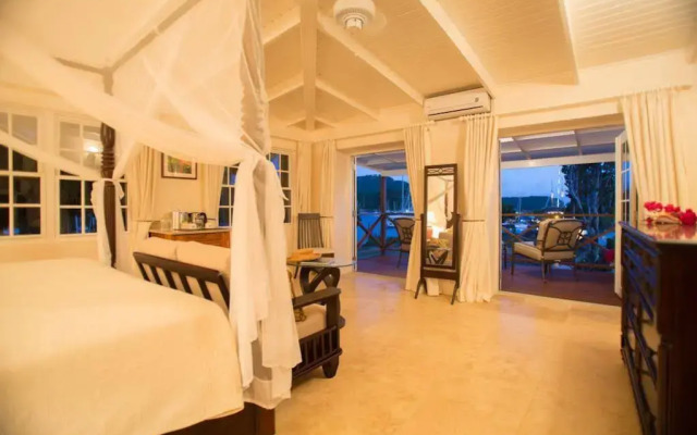 Admiral's Inn and Gunpowder Suites
