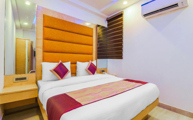 Capital O 16131 Mohit Guest House