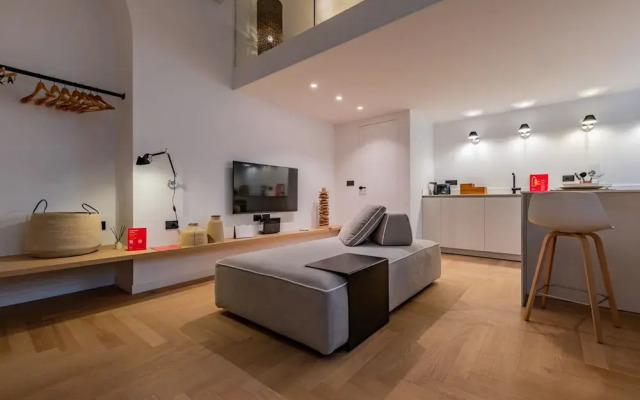 Le Giacose Design 1 by Wonderful Italy