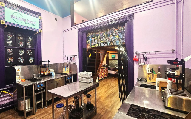 Gaslamp Hostel