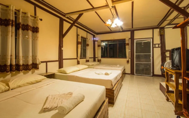 บ้านสวนศรเพชร