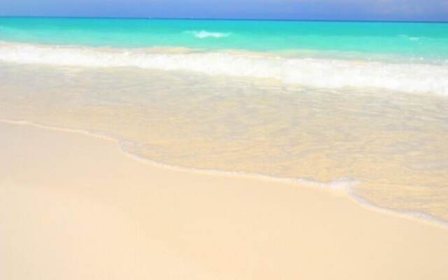 1299 Laurel Grove 3 Bedroom Home by RedAwning