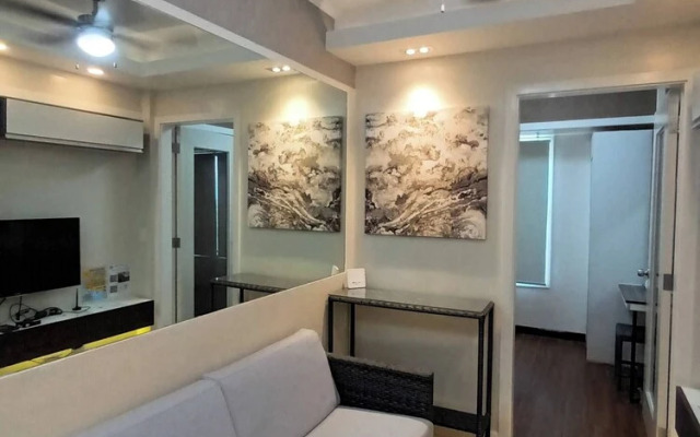Serene Condo Retreat in Lapu-lapu With Stunning Views