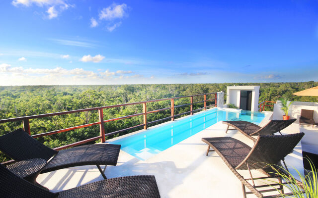STARFIT Hotel Boutique with access Beachclub, Gym & Spa