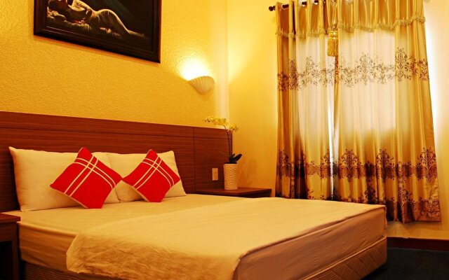Nhat Quynh Hotel 2