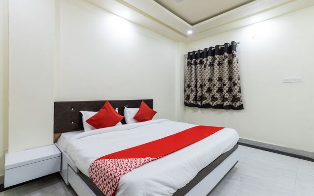 Oyo 39426 Hotel Lotus