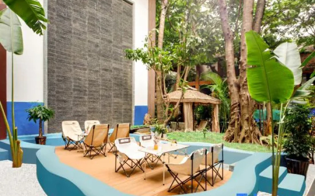 Xishuangbanna Weiqingcheng Garden Hotel (Gaozhuang Xishuangjing Starlight Night Market) – Outside – Xishuangbanna