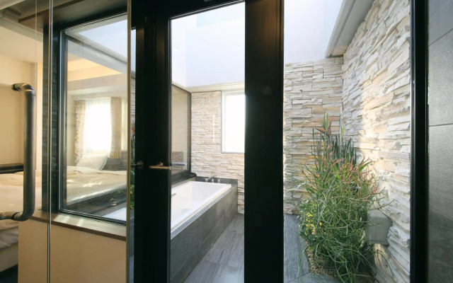Hotel Emit Ueno