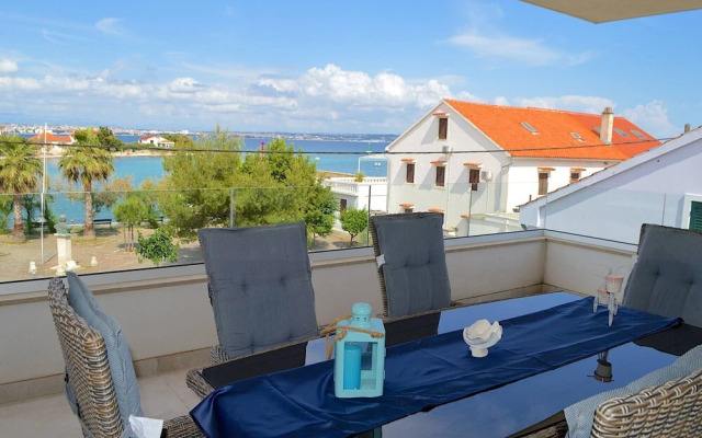 Seafront 2-bedroom Apartment The New View