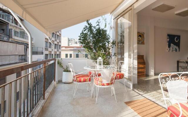 Central apts with Acropolis views - PK building