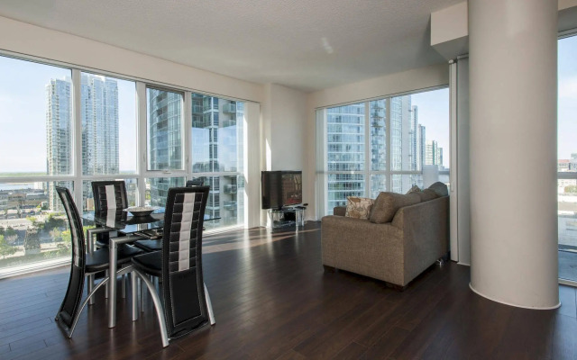 Velvet Stays – CN Tower and Convention Center