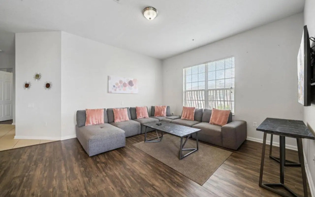 4816 Cayview Avenue #407