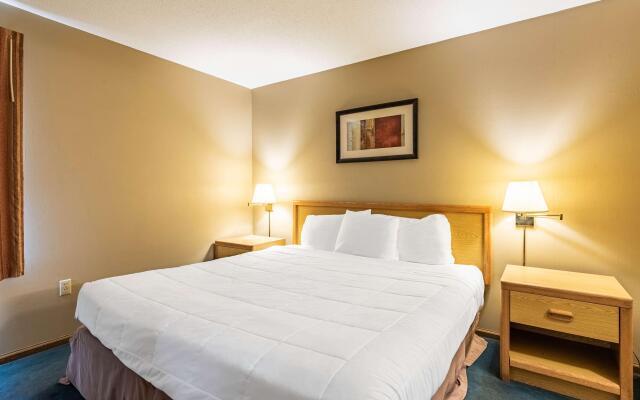 Americas Best Value Inn & Suites St. Marys