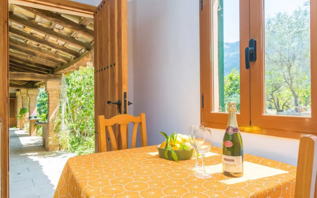 Villa Frontera in S Ller