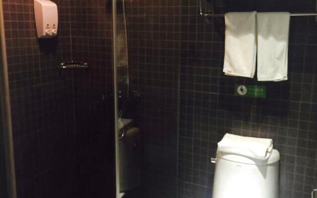 Motel 168 Jinan Shanda Road