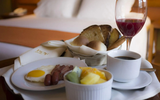 Hotel Almasur Punta Arenas