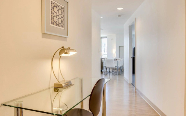 Global Luxury Suites at The Theatre District