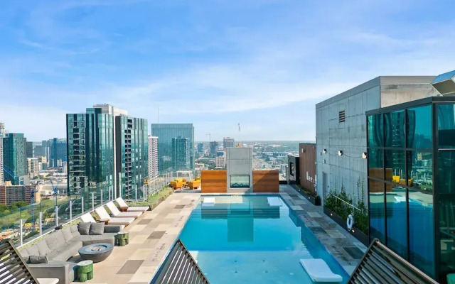 New 1BR Condo on Rainey St-Rooftop Pool