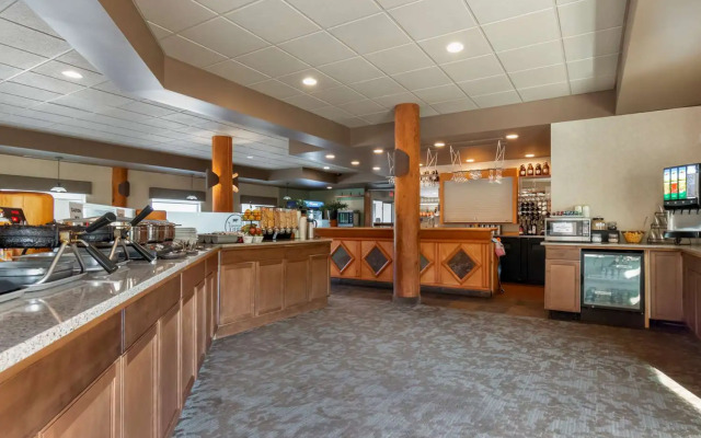 Best Western Plus Valemount Inn & Suites