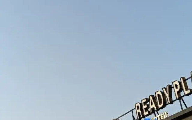 Ready Player One Hotel